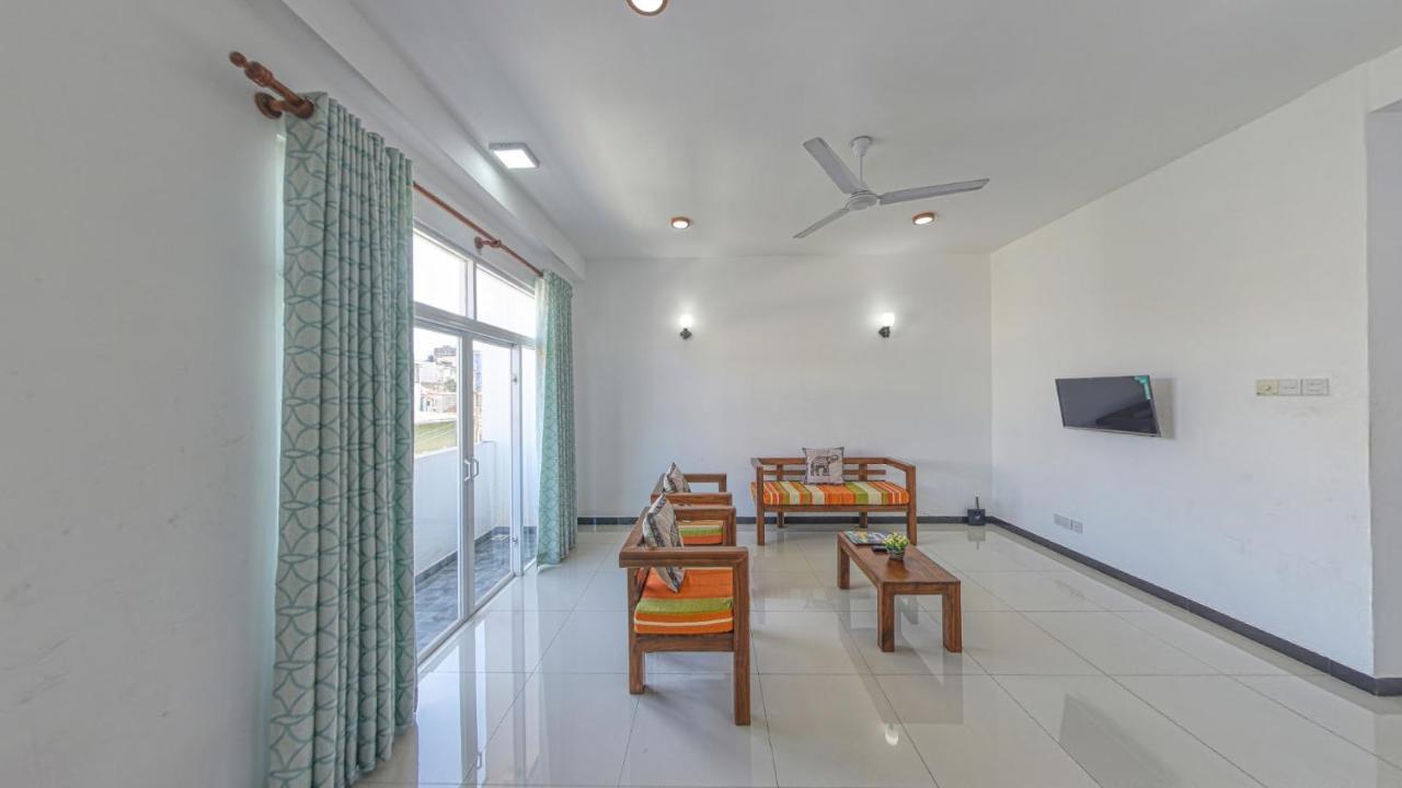 Ocean Breeze Apartment Colombo Eksteriør bilde