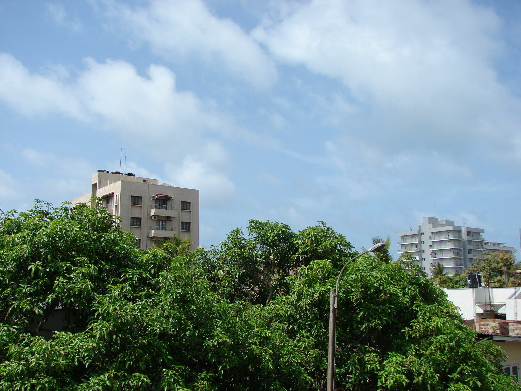 Ocean Breeze Apartment Colombo Eksteriør bilde